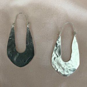 🌟 LAST CALL!!! 🌟 NWOT! Silver Geometric-Shaped Hoop Earrings